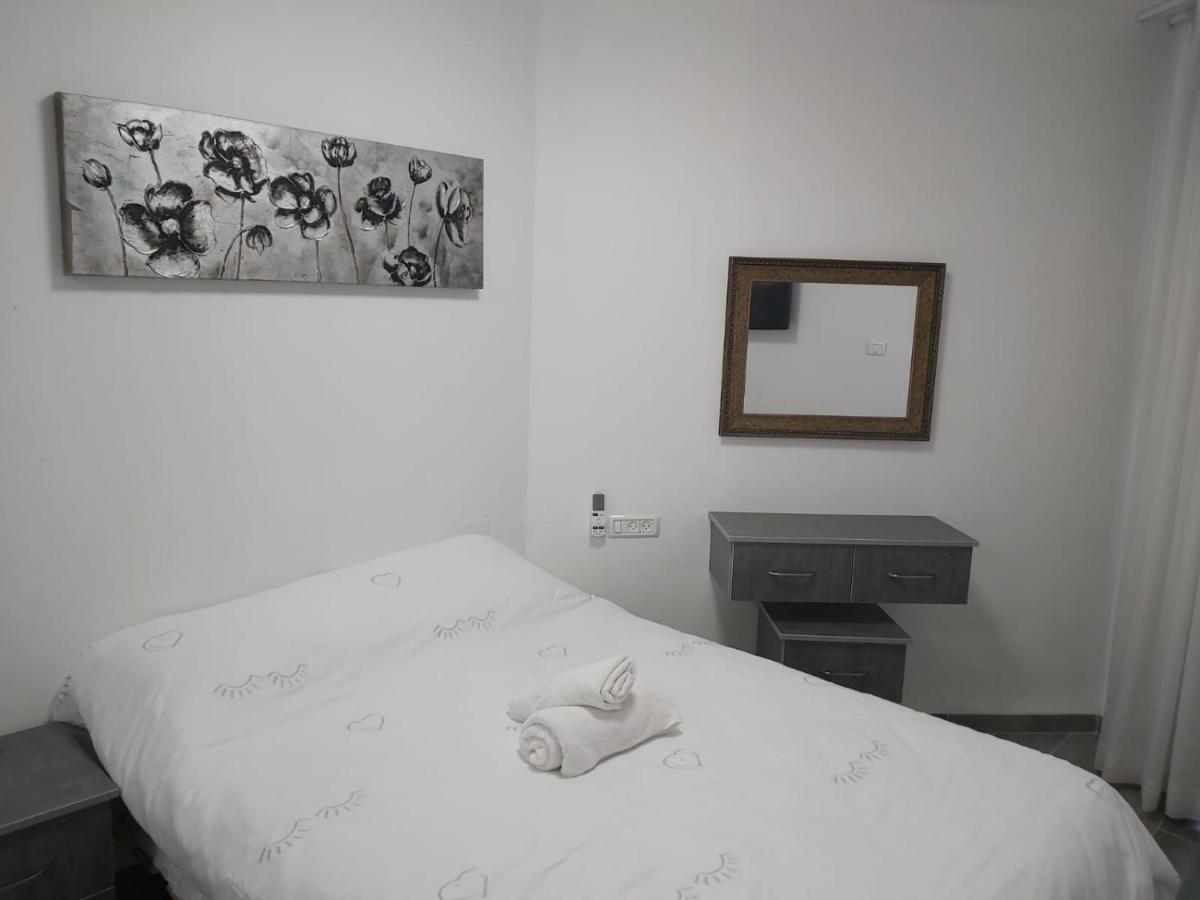 Rina Vacation Apartment Tibériade Extérieur photo
