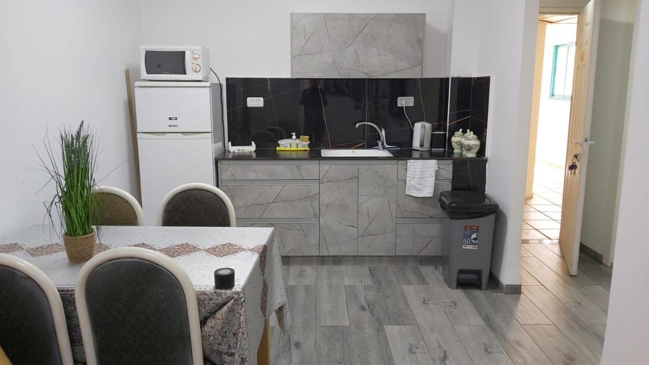 Rina Vacation Apartment Tibériade Extérieur photo